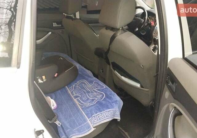 Белый Форд Куга, объемом двигателя 2 л и пробегом 198 тыс. км за 11500 $, фото 10 на Automoto.ua