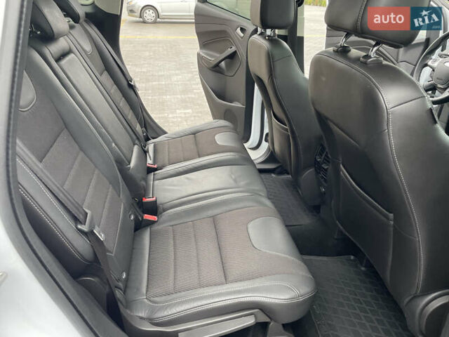 Белый Форд Куга, объемом двигателя 2 л и пробегом 182 тыс. км за 12400 $, фото 53 на Automoto.ua