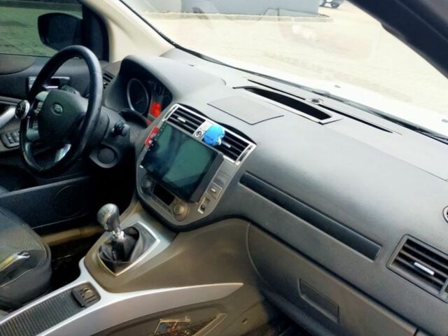Білий Форд Куга, об'ємом двигуна 2 л та пробігом 270 тис. км за 8700 $, фото 6 на Automoto.ua