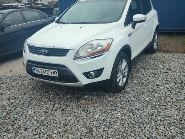 Білий Форд Куга, об'ємом двигуна 2 л та пробігом 217 тис. км за 11000 $, фото 1 на Automoto.ua