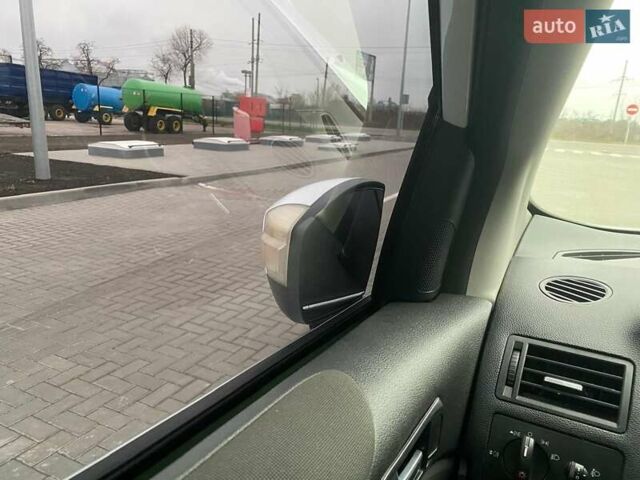 Белый Форд Куга, объемом двигателя 2.5 л и пробегом 220 тыс. км за 10500 $, фото 55 на Automoto.ua