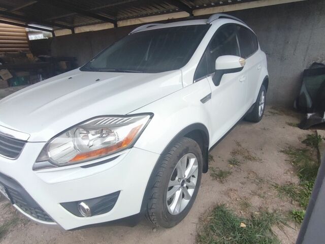 Білий Форд Куга, об'ємом двигуна 2 л та пробігом 217 тис. км за 11000 $, фото 6 на Automoto.ua