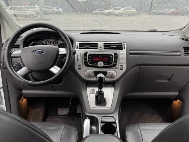 Белый Форд Куга, объемом двигателя 2 л и пробегом 272 тыс. км за 11499 $, фото 12 на Automoto.ua