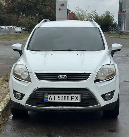 Білий Форд Куга, об'ємом двигуна 2.5 л та пробігом 218 тис. км за 8000 $, фото 1 на Automoto.ua