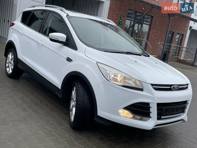 Белый Форд Куга, объемом двигателя 2 л и пробегом 182 тыс. км за 12400 $, фото 21 на Automoto.ua