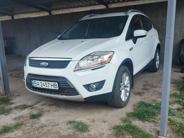 Білий Форд Куга, об'ємом двигуна 2 л та пробігом 217 тис. км за 11000 $, фото 5 на Automoto.ua