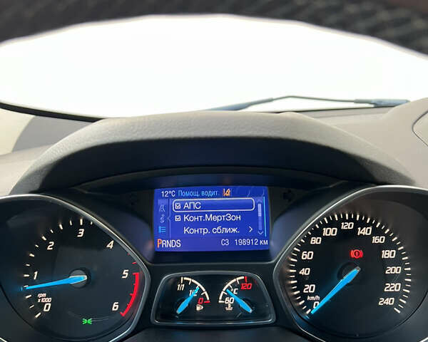 Білий Форд Куга, об'ємом двигуна 2 л та пробігом 198 тис. км за 11800 $, фото 44 на Automoto.ua