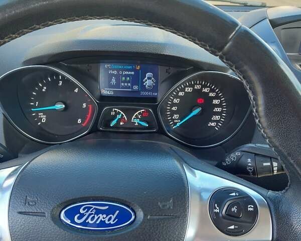 Белый Форд Куга, объемом двигателя 2 л и пробегом 201 тыс. км за 13400 $, фото 17 на Automoto.ua