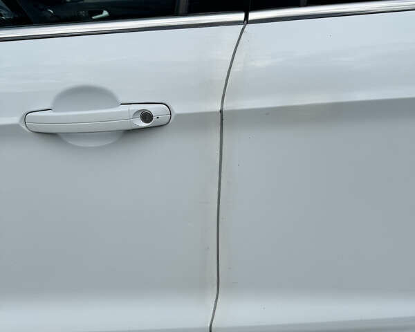 Форд Куга 2013 у Києві на Automoto.ua Білий Форд Куга, об'ємом двигуна 1.6 л та пробігом 126 тис. км за 13000 $, фото 11 на Automoto.ua