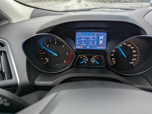 Форд Куга 2013 в Василькове на Automoto.ua Белый Форд Куга, объемом двигателя 2 л и пробегом 186 тыс. км за 10600 $, фото 6 на Automoto.ua