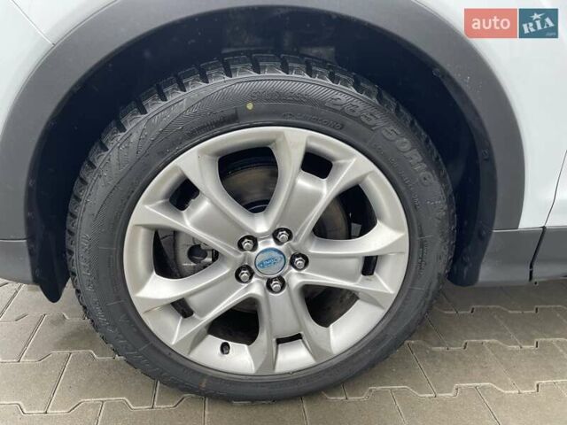 Белый Форд Куга, объемом двигателя 2 л и пробегом 182 тыс. км за 11950 $, фото 26 на Automoto.ua