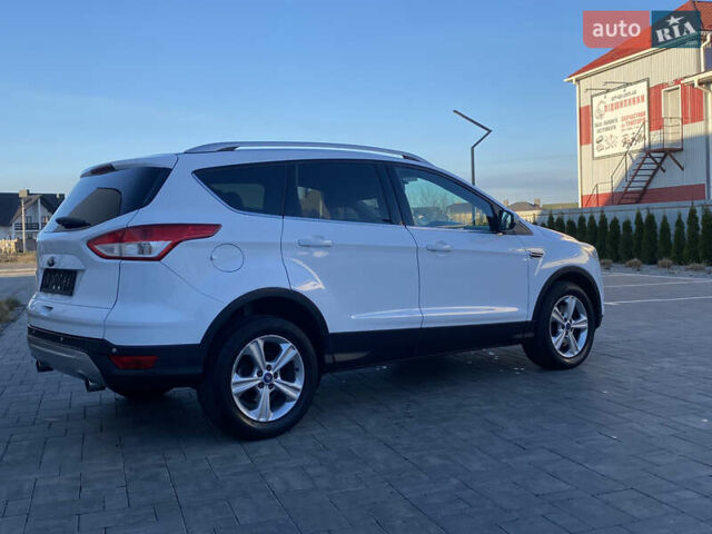Білий Форд Куга, об'ємом двигуна 2 л та пробігом 248 тис. км за 11850 $, фото 7 на Automoto.ua