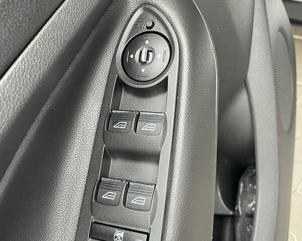 Белый Форд Куга, объемом двигателя 2 л и пробегом 182 тыс. км за 11950 $, фото 31 на Automoto.ua