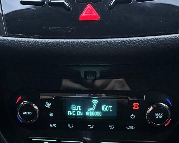 Форд Куга 2013 в Полтаве на Automoto.ua Белый Форд Куга, объемом двигателя 2 л и пробегом 253 тыс. км за 11500 $, фото 1 на Automoto.ua