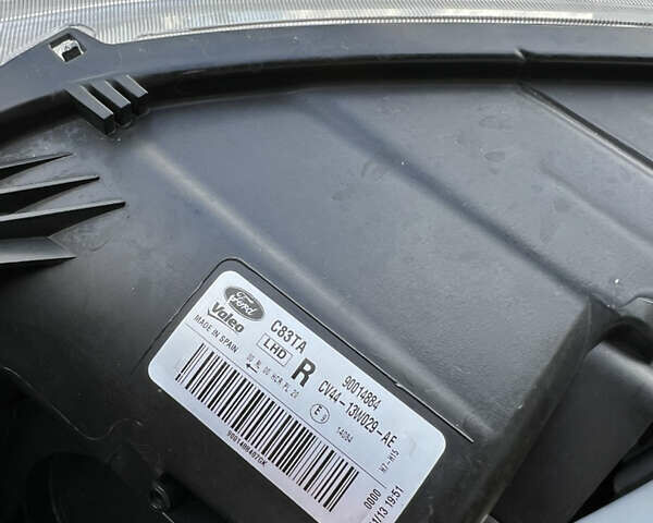 Білий Форд Куга, об'ємом двигуна 2 л та пробігом 198 тис. км за 11800 $, фото 61 на Automoto.ua