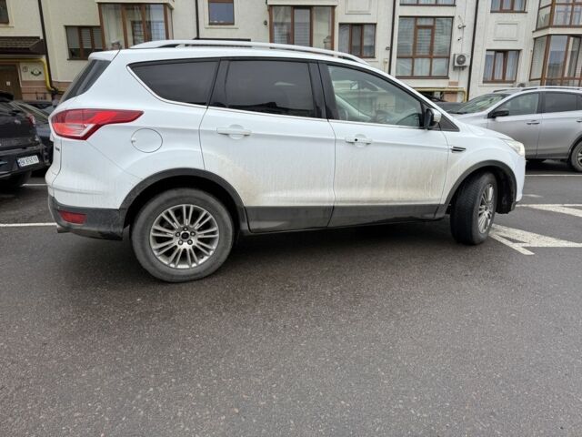 Білий Форд Куга, об'ємом двигуна 2 л та пробігом 135 тис. км за 13300 $, фото 1 на Automoto.ua