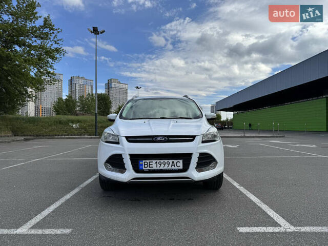 Форд Куга 2013 у Києві на Automoto.ua Білий Форд Куга, об'ємом двигуна 1.6 л та пробігом 126 тис. км за 13000 $, фото 1 на Automoto.ua