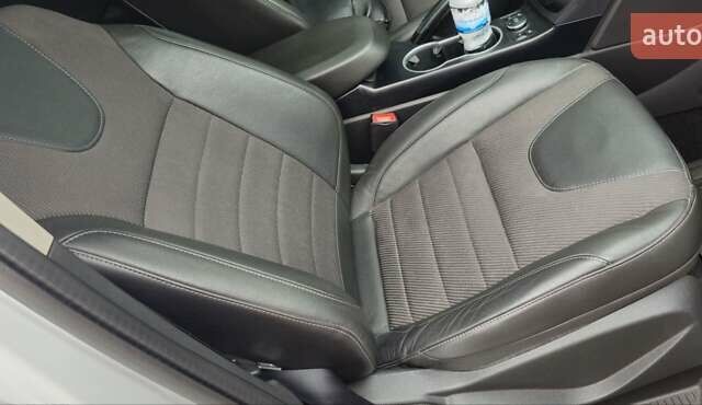 Белый Форд Куга, объемом двигателя 2 л и пробегом 135 тыс. км за 14500 $, фото 56 на Automoto.ua