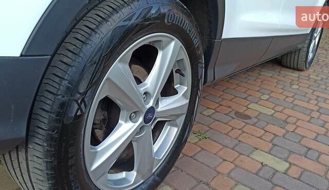 Форд Куга 2013 в Буче на Automoto.ua Белый Форд Куга, объемом двигателя 2 л и пробегом 234 тыс. км за 12000 $, фото 29 на Automoto.ua