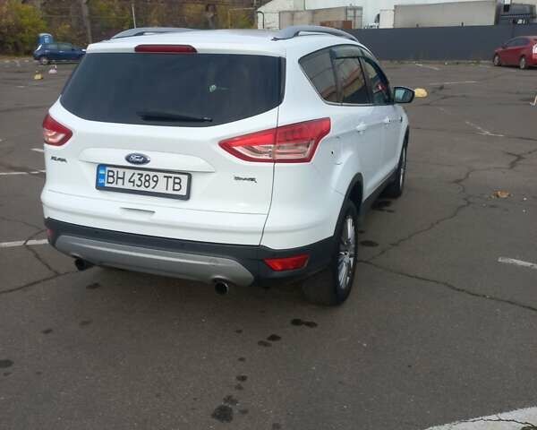 Белый Форд Куга, объемом двигателя 2 л и пробегом 123 тыс. км за 13200 $, фото 2 на Automoto.ua