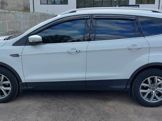 Белый Форд Куга, объемом двигателя 2 л и пробегом 245 тыс. км за 13500 $, фото 6 на Automoto.ua