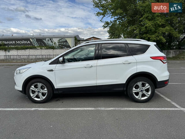 Форд Куга 2013 у Києві на Automoto.ua Білий Форд Куга, об'ємом двигуна 1.6 л та пробігом 126 тис. км за 13000 $, фото 6 на Automoto.ua