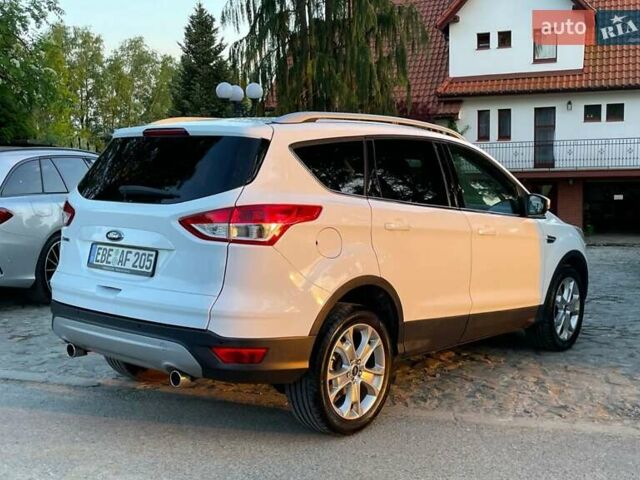 Белый Форд Куга, объемом двигателя 2 л и пробегом 187 тыс. км за 11000 $, фото 5 на Automoto.ua