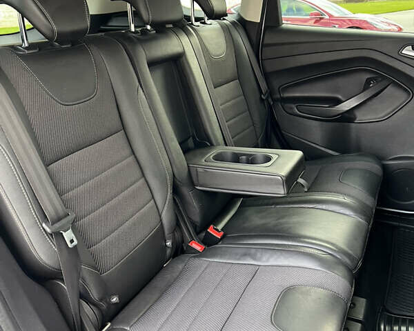 Білий Форд Куга, об'ємом двигуна 2 л та пробігом 198 тис. км за 11800 $, фото 50 на Automoto.ua