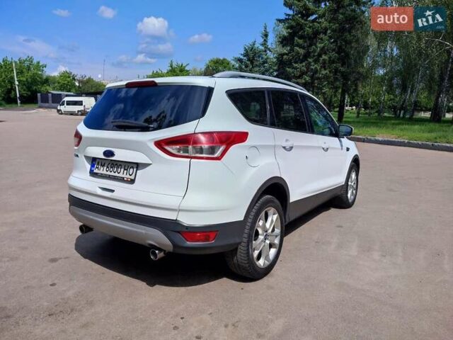 Білий Форд Куга, об'ємом двигуна 2 л та пробігом 204 тис. км за 14300 $, фото 7 на Automoto.ua