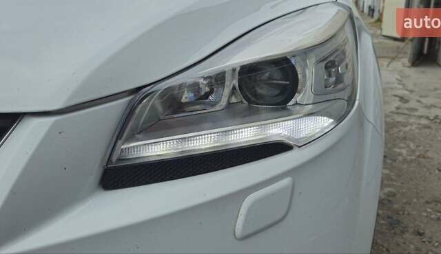 Белый Форд Куга, объемом двигателя 2 л и пробегом 135 тыс. км за 14500 $, фото 68 на Automoto.ua