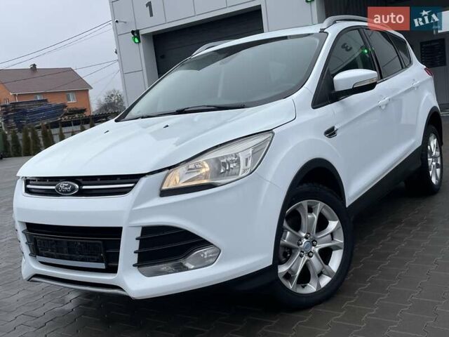 Белый Форд Куга, объемом двигателя 2 л и пробегом 182 тыс. км за 11950 $, фото 10 на Automoto.ua