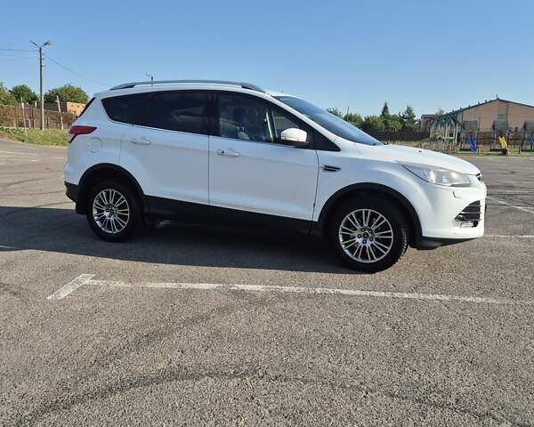 Белый Форд Куга, объемом двигателя 2 л и пробегом 198 тыс. км за 12000 $, фото 1 на Automoto.ua