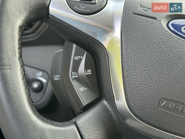 Белый Форд Куга, объемом двигателя 2 л и пробегом 125 тыс. км за 13700 $, фото 44 на Automoto.ua