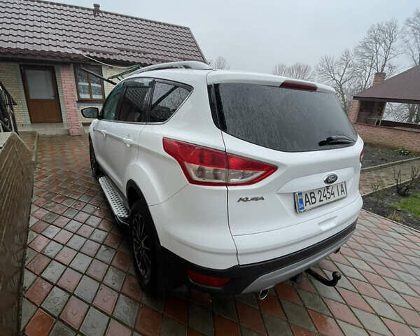 Білий Форд Куга, об'ємом двигуна 2 л та пробігом 301 тис. км за 12400 $, фото 29 на Automoto.ua