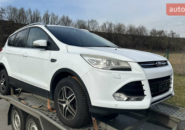 Білий Форд Куга, об'ємом двигуна 1.6 л та пробігом 194 тис. км за 13300 $, фото 1 на Automoto.ua
