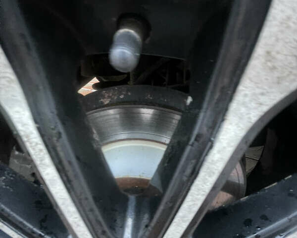 Білий Форд Куга, об'ємом двигуна 2 л та пробігом 301 тис. км за 12400 $, фото 73 на Automoto.ua