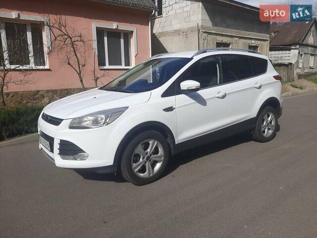 Белый Форд Куга, объемом двигателя 2 л и пробегом 255 тыс. км за 12120 $, фото 16 на Automoto.ua
