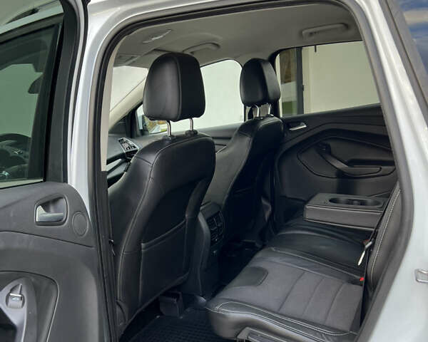 Білий Форд Куга, об'ємом двигуна 2 л та пробігом 198 тис. км за 11800 $, фото 24 на Automoto.ua