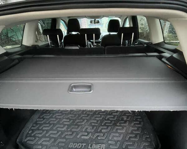 Білий Форд Куга, об'ємом двигуна 2 л та пробігом 301 тис. км за 12400 $, фото 47 на Automoto.ua