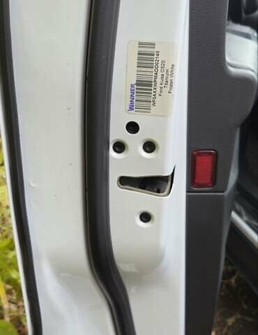 Белый Форд Куга, объемом двигателя 2 л и пробегом 135 тыс. км за 14500 $, фото 27 на Automoto.ua