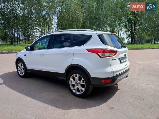 Білий Форд Куга, об'ємом двигуна 2 л та пробігом 204 тис. км за 14300 $, фото 5 на Automoto.ua