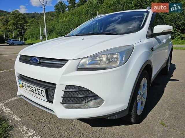 Белый Форд Куга, объемом двигателя 2 л и пробегом 106 тыс. км за 11016 $, фото 22 на Automoto.ua