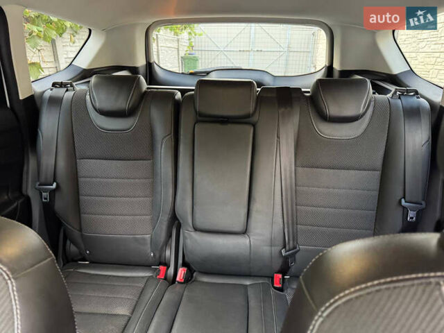 Білий Форд Куга, об'ємом двигуна 2 л та пробігом 182 тис. км за 15000 $, фото 14 на Automoto.ua