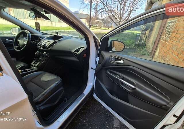 Белый Форд Куга, объемом двигателя 2 л и пробегом 175 тыс. км за 14100 $, фото 9 на Automoto.ua