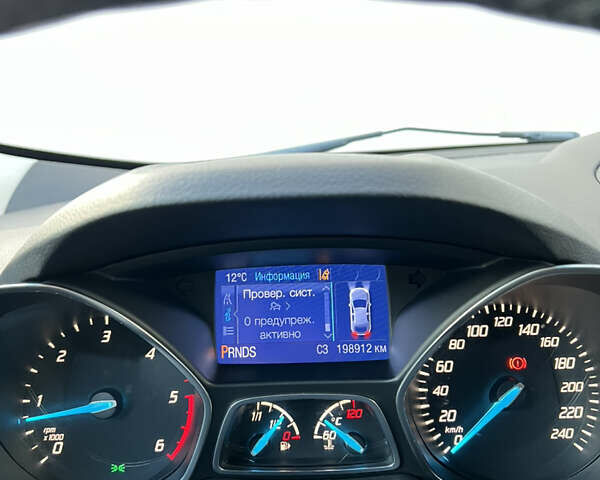 Білий Форд Куга, об'ємом двигуна 2 л та пробігом 198 тис. км за 11800 $, фото 43 на Automoto.ua