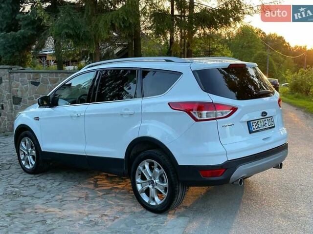 Белый Форд Куга, объемом двигателя 2 л и пробегом 187 тыс. км за 11000 $, фото 4 на Automoto.ua