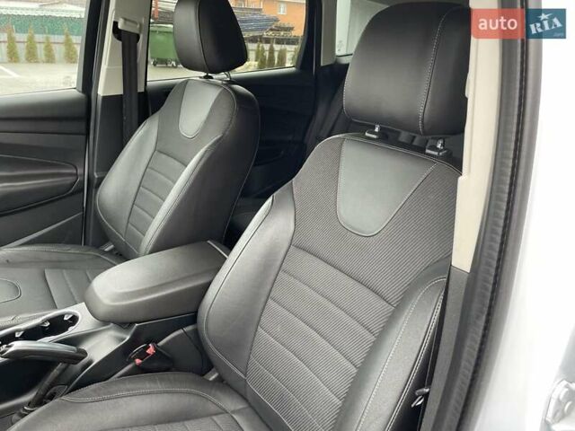 Белый Форд Куга, объемом двигателя 2 л и пробегом 182 тыс. км за 11950 $, фото 35 на Automoto.ua