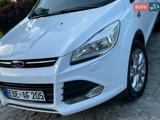 Белый Форд Куга, объемом двигателя 2 л и пробегом 187 тыс. км за 11000 $, фото 10 на Automoto.ua