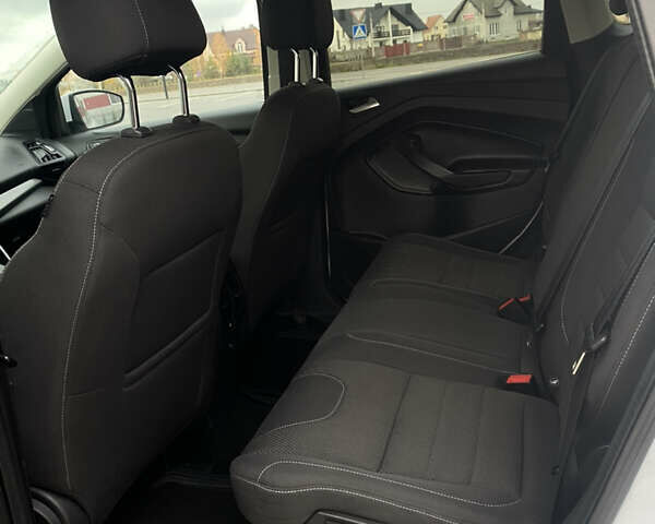 Білий Форд Куга, об'ємом двигуна 2 л та пробігом 248 тис. км за 11850 $, фото 21 на Automoto.ua