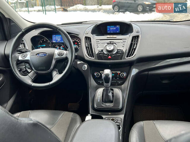 Белый Форд Куга, объемом двигателя 2 л и пробегом 205 тыс. км за 12700 $, фото 6 на Automoto.ua